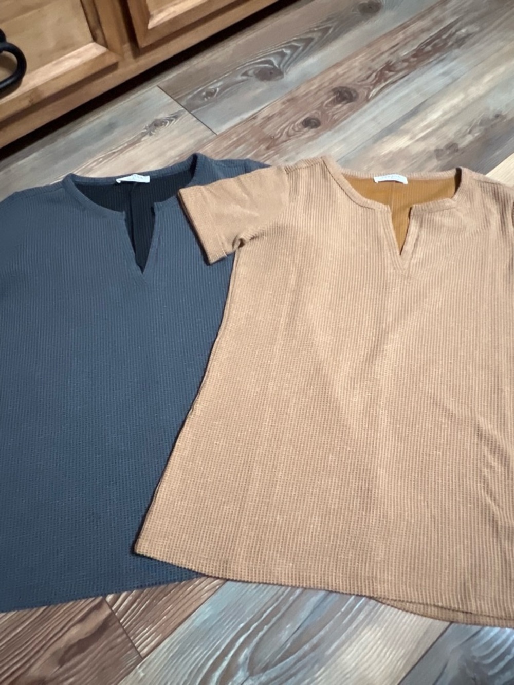 Zenana Outfitters Ribbed Notch-Neck Tunic Top - Camel & Slate